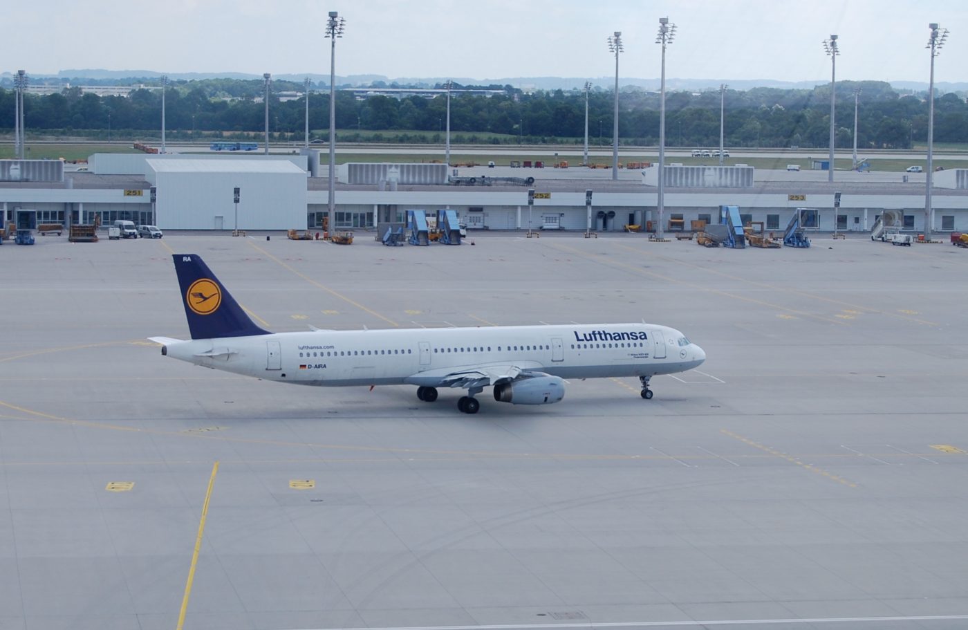 Lufthansa Weekend Sale Flüge Bereits Ab 35€ Pro Strecke Buchen • Club Floor 7607